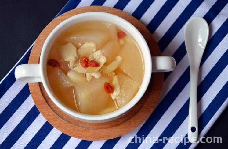 Preparation of Lily snow pear Soup