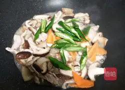 香菇炒肉片的做法图解9