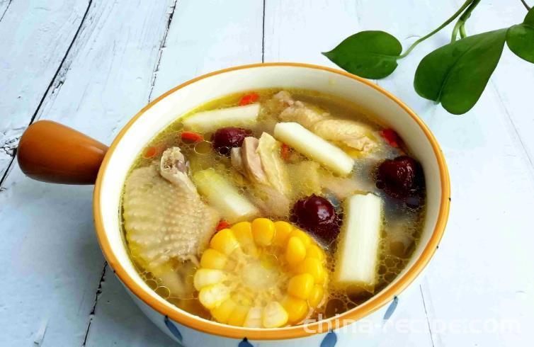 The recipe for yam, corn, silk, and black chicken soup