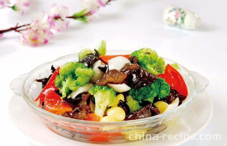 The method of stir frying oil consuming mixed vegetables with vegetarian ingredients