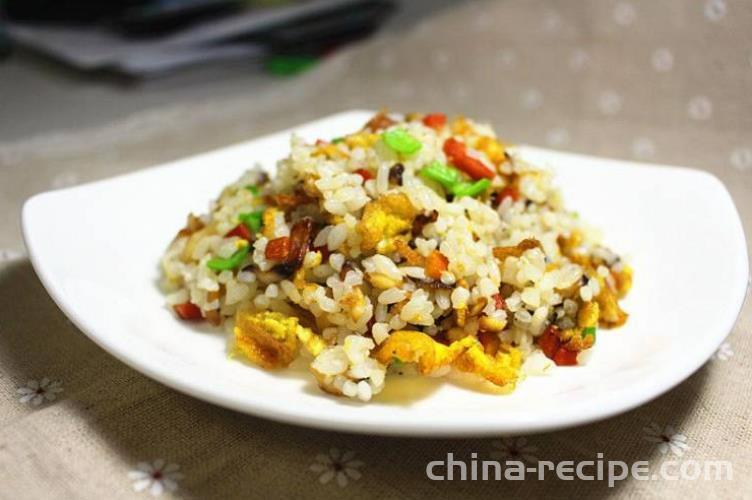 Practice of Fried Rice with Mushroom and Egg