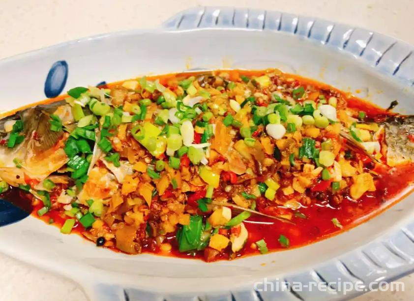 The method of making pickled chili carp