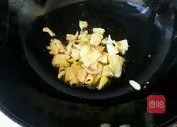 洋葱香菇炒肉的做法图解5