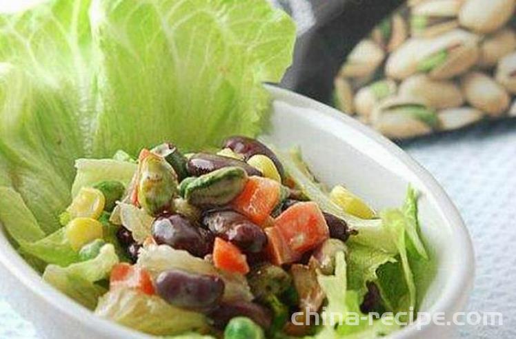 The recipe for mixed vegetable cashew salad