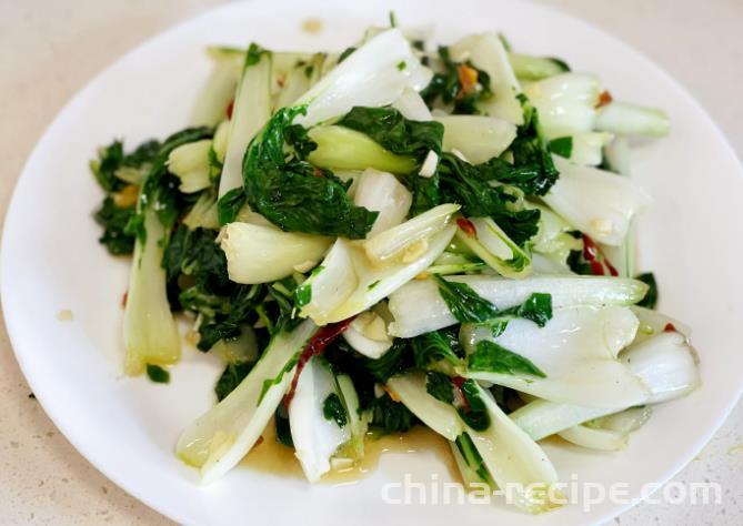 The method of stir frying Chinese cabbage with scallions