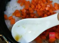 香菇鸡肉煲仔饭的做法图解13