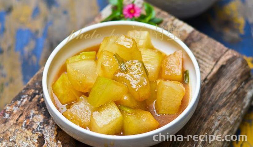 The method of stir frying winter melon with vegetarian ingredients