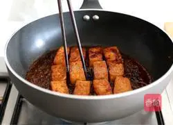 一口爆汁的香煎豆腐的做法图解4