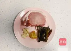 辣椒小炒肉-江西版的做法图解1