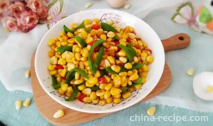 The method of stir frying corn with green peppers and carrots