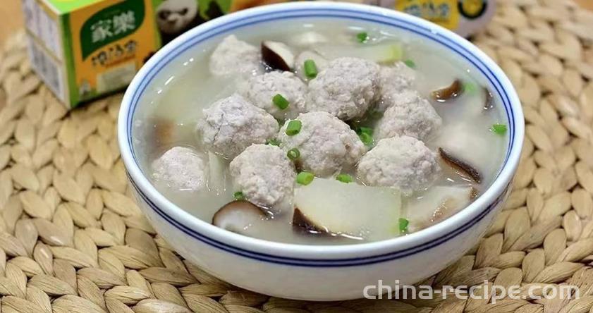 The recipe for cooking winter melon with mushroom balls