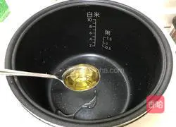 电饭煲焗鸡的做法图解4