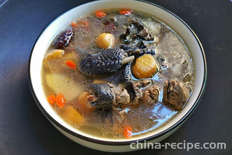 The recipe for black chicken soup