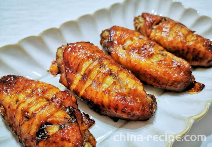 The recipe for grilling chicken wings with black pepper