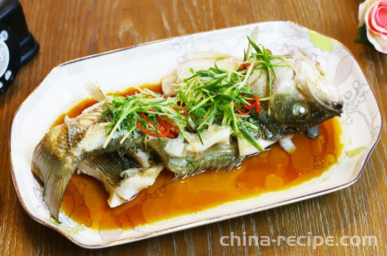 The method of steaming sea bass