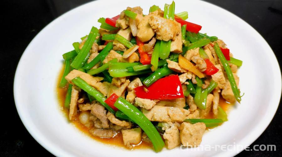 The method of stir frying pork and celery