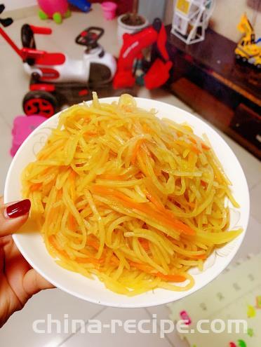 Method for making shredded carrots and potatoes