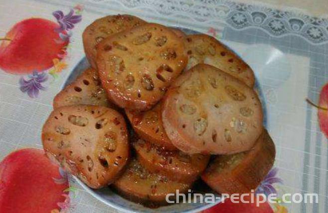 The recipe for honey glutinous rice lotus root