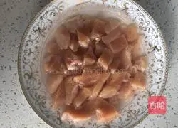 土豆鸡肉咖喱的做法图解1