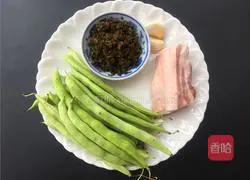 芽菜四季豆的做法图解1