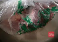 土豆牛肉汤的做法图解1