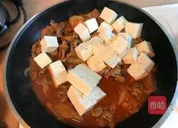 泡菜猪肉烩豆腐的做法图解5