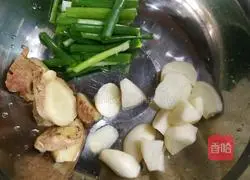 红烧土豆鸡翅的做法图解3