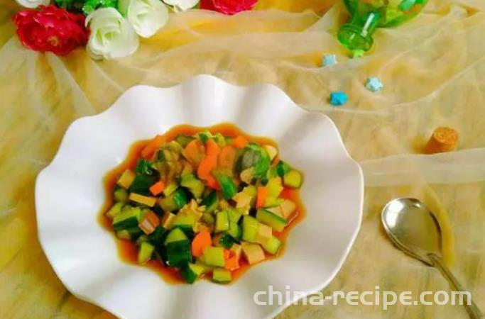 How to mix cucumber with dried tofu