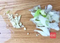 家常菜椒炒番茄的做法图解3