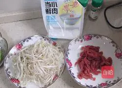 豆芽菜炒牛肉丝的做法图解1