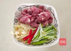 酸菜豆腐锅的做法图解2