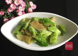 榨菜炒苦瓜的做法图解6